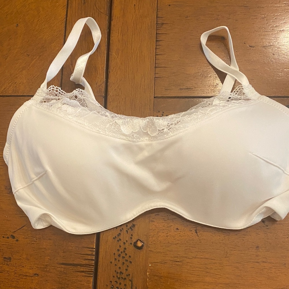 Soma NWT The Camisole Bra Bridget Smooth White Size 34C